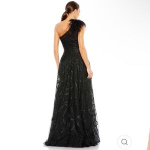 Mac Duggal Black One-Shoulder Maxi Dress